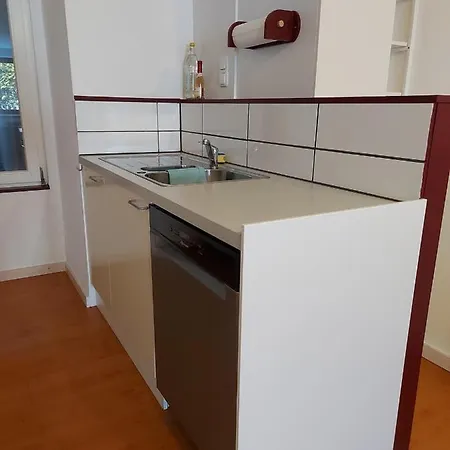 Apartman Die Tuer Ins Gruene